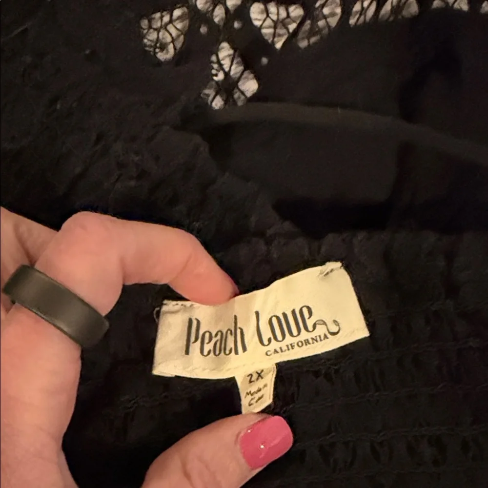 Elegant Black Lace Bralette - Picture 3 of 4